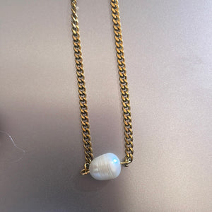 NYZ Single Pearl Necklace